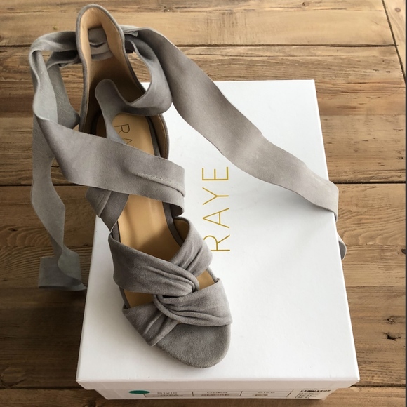 Raye Mayra Heel Smoke - Picture 2 of 6